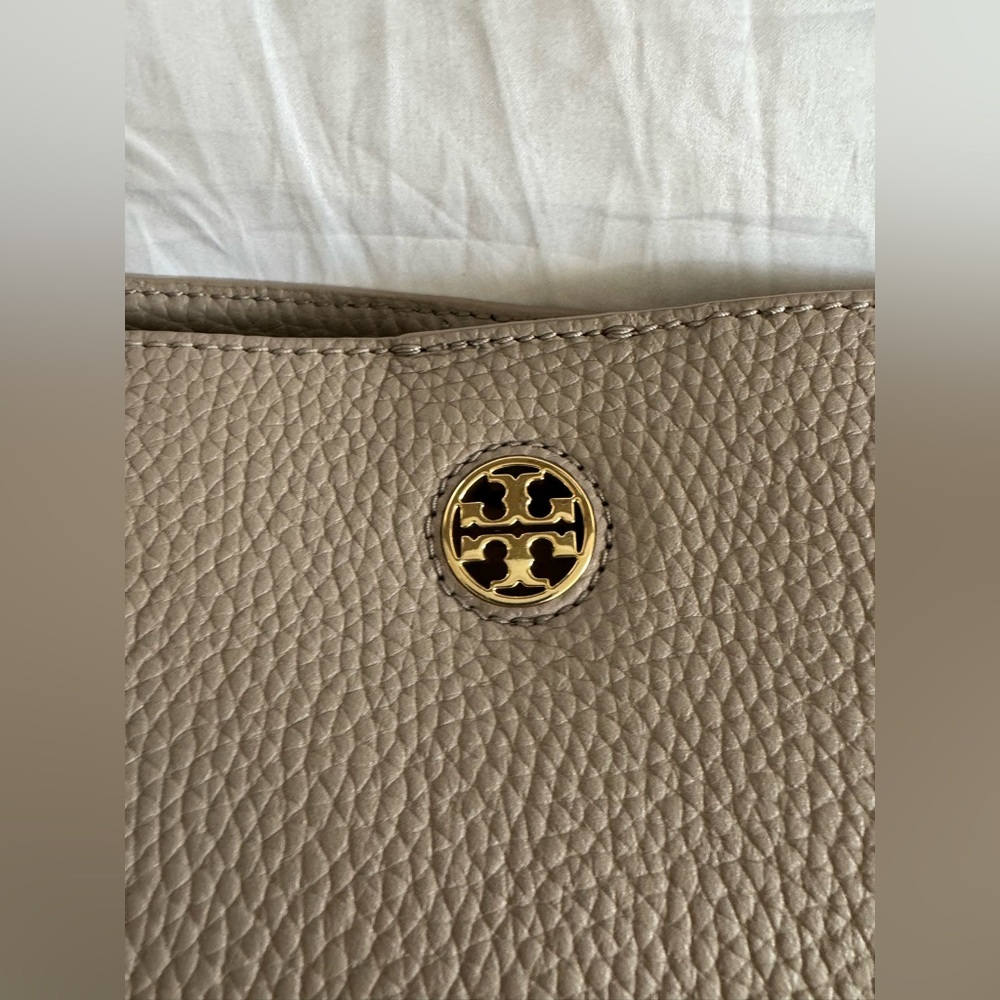 Tory Burch Tote - Picture 6 of 9